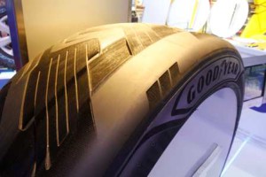 Goodyear presenta dos concept tires en el Salón del Automóvil www.pruebautos.com.ar