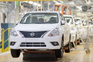 Nissan inicia produção do New Versa em Resende (RJ)