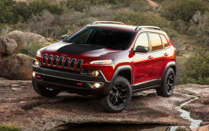 2014-Jeep-Cherokee-Trailhawk-front-view