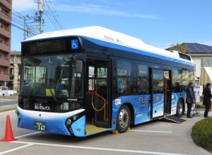 TOYOTA-HINO_Fuel_Cell_Hybrid_Bus_2015