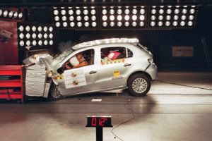 VW GOL Trend 1.6 con airbag latin ncap www.pruebautos.com.ar