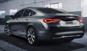 Chrysler-200-2015-www.pruebautos.com.ar atrás-lateral1