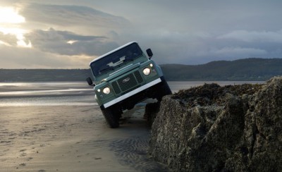 2015-Land-Rover-Defender-Heritage-Edition-1031-626x382