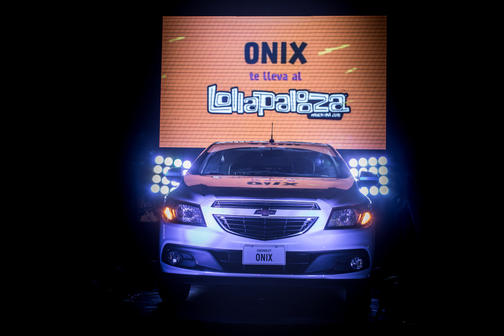 Chevrolet Onix junto a Lollapalooza Foto 1