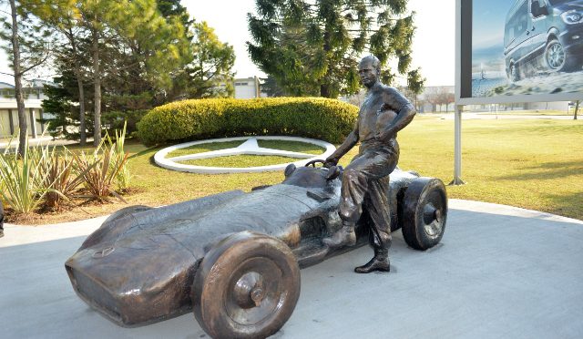 Fangio | Mercedes-Benz | homenaje en su cumpleaños 105