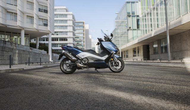 TMAX DX | Yamaha | lanza un scooter exclusivo