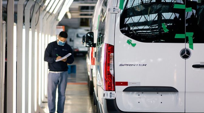 Mercedes-Benz | Virrey del Pino | reinicia su segundo turno de producción